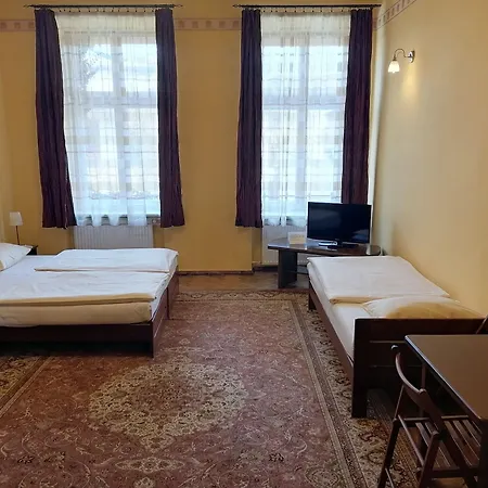 Globtroter Hostel *